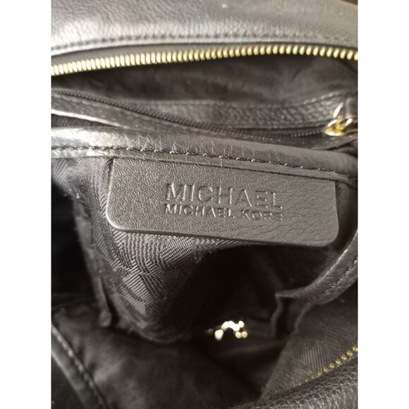 MICHAEL Michael Kors Leather Chandler  Grained Leather  Shoulder Tote - Picture 13 of 15